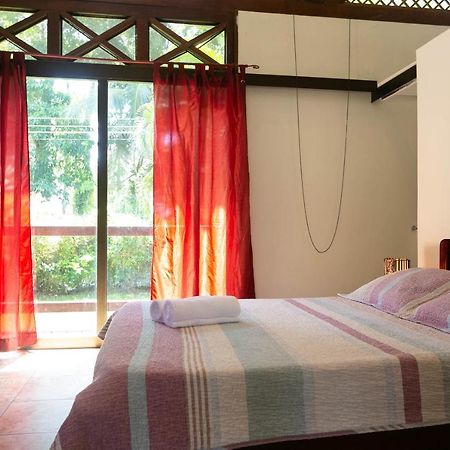 Kenaki Lodge Puerto Viejo de Talamanca Buitenkant foto