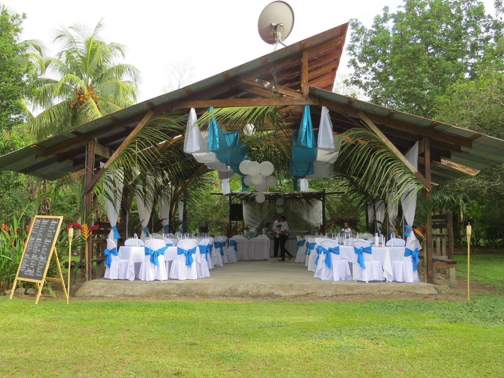 Kenaki Lodge Puerto Viejo de Talamanca Buitenkant foto