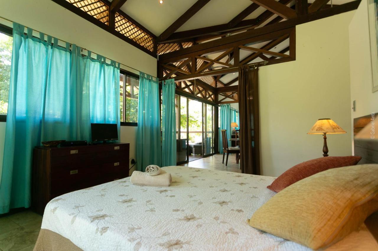 Kenaki Lodge Puerto Viejo de Talamanca Buitenkant foto