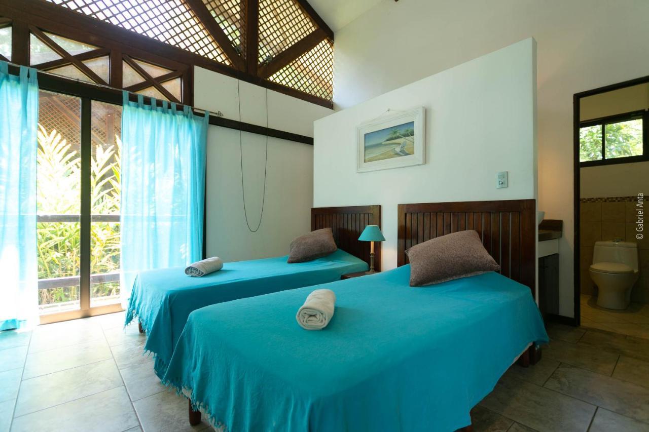 Kenaki Lodge Puerto Viejo de Talamanca Buitenkant foto
