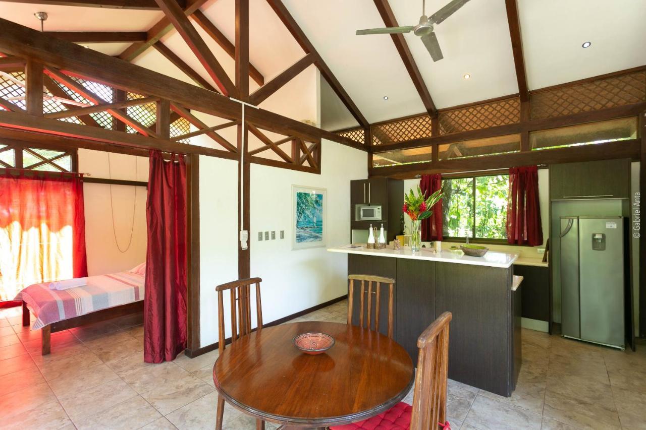 Kenaki Lodge Puerto Viejo de Talamanca Buitenkant foto