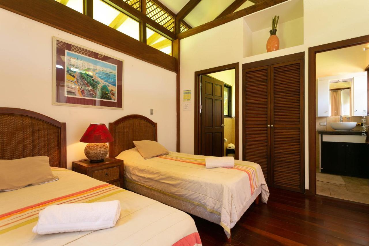Kenaki Lodge Puerto Viejo de Talamanca Buitenkant foto