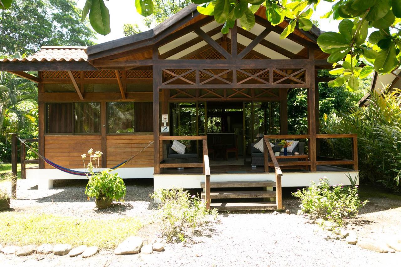 Kenaki Lodge Puerto Viejo de Talamanca Buitenkant foto