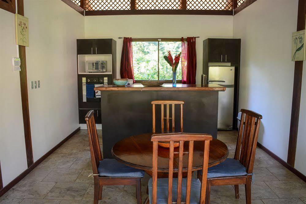 Kenaki Lodge Puerto Viejo de Talamanca Buitenkant foto